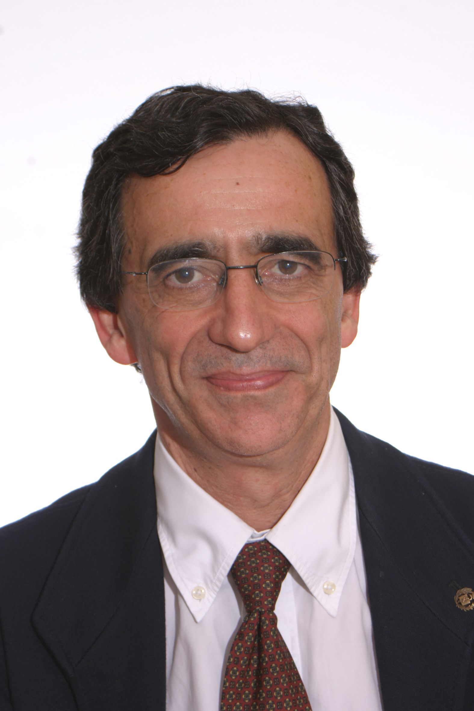 Dr. Fernando Cordido